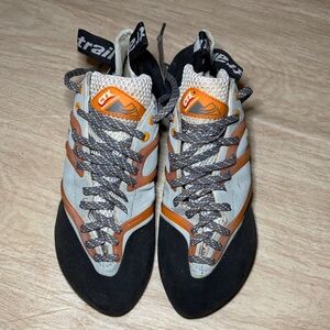 Montrail Gryptonite CTX moldable rock climbing shoes women's approximate size 7